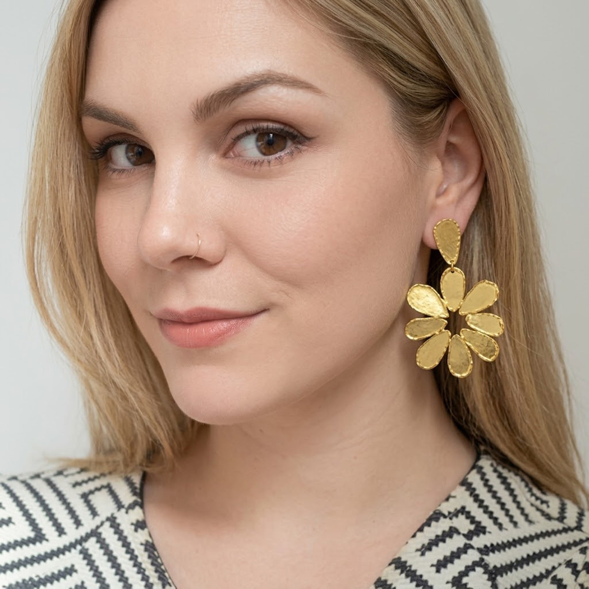 Daisy Earrings